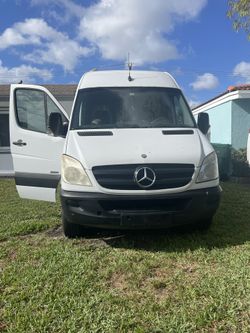 2012 Mercedes-Benz Sprinter Van