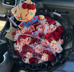 Hello kitty spooky bouquet