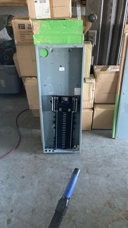 Indoor Main Lug Plug On Neutral Load Center With Ground Bar