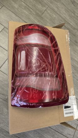 19-24 Ram 1500 Taillight