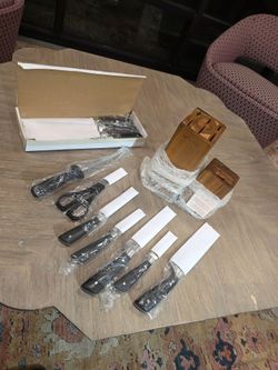 Hampton Forge Kitchen Knife Sets Constract 13-Piece Brand New!!! Good For Apartments Airbnb Bbq