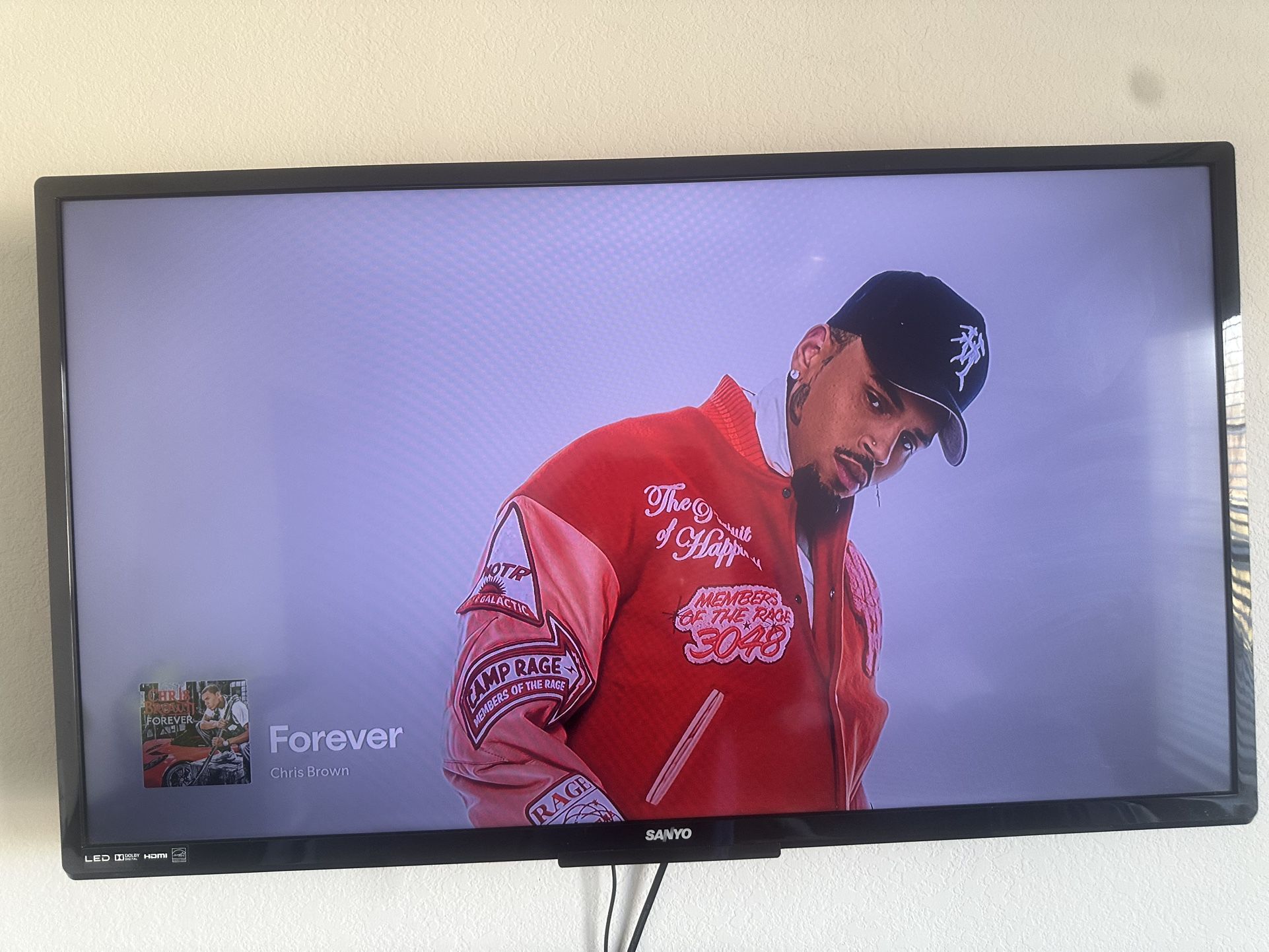 Vizio Soundbar with 40 inch Tv