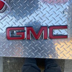 GMC Emblem 