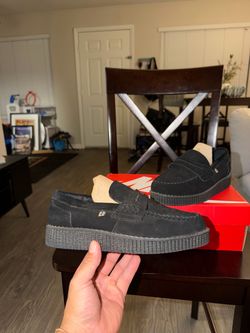 T.U.K. Footwear Black Suede Creeper Loafers Women’s size 8