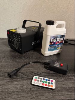 Fog machine with liquid