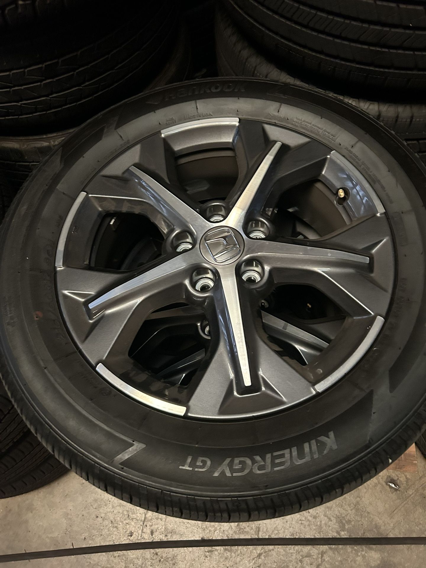 Honda HRV Wheels And Tires