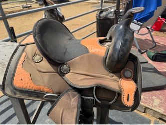 Child saddle