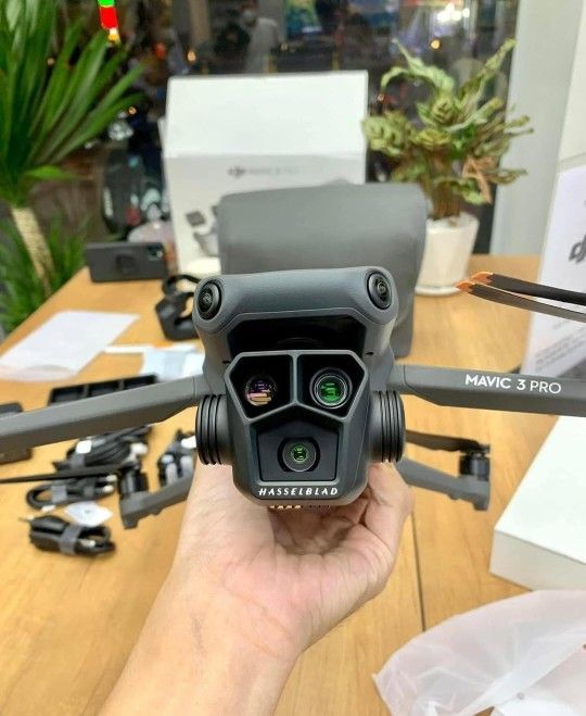 Dji Mavic 3 Pro RC Drone With Smart Controller