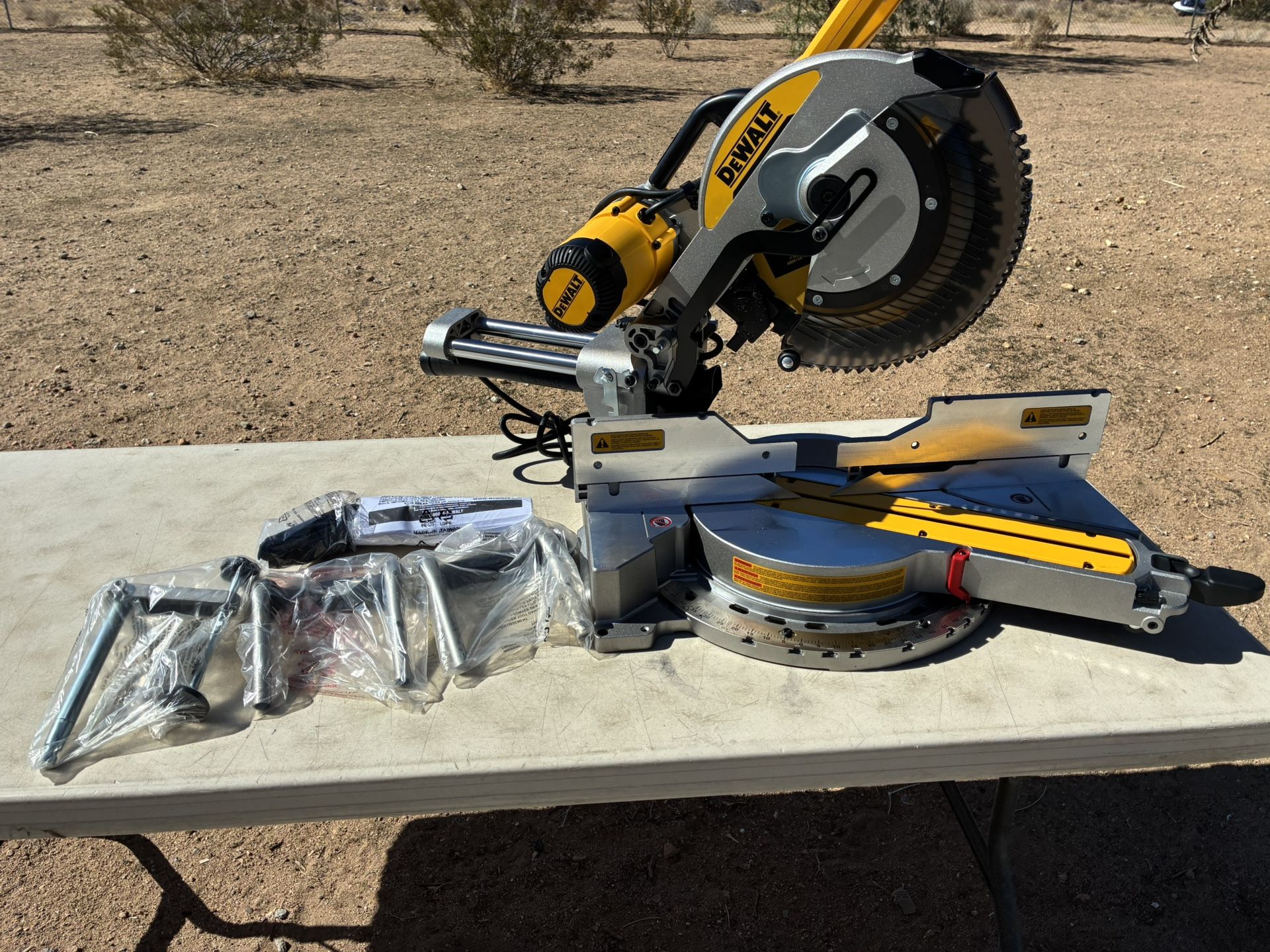 Dewalt Sliding Miter Saw-12 Inch Corded DWS780