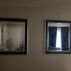 2 Mirrors 