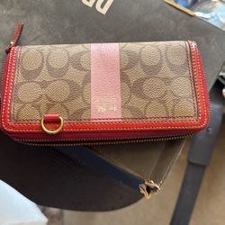 Coach Lady’s Wallet 