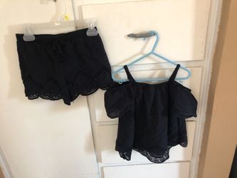 Super cute shorts/off the shoulder top sz 6/6x