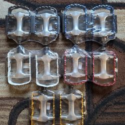 NEW Bicycle Bmx Pedals 1/2