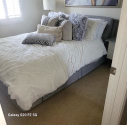 Platform Bed frame and mattress