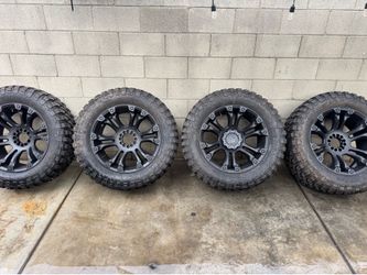37x13.50r22 fuel off road mud tires $950 obo