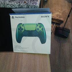 PlayStation 5 controller