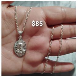 925 Sterling Silver Chain With The Pendant/Cadena Con Medalla De Jesus De Plata 925