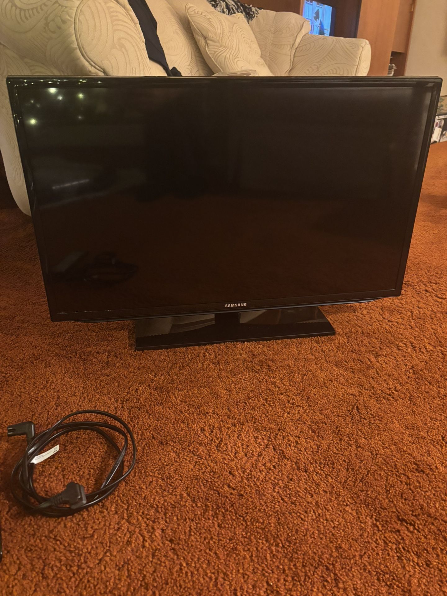 32 Inch Samsung TV