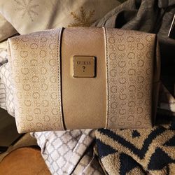 Guess Make Up Bag