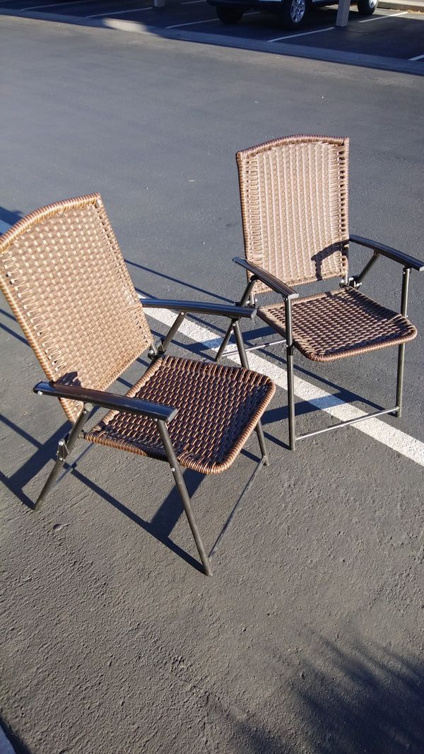 2 Folding Chairs For In Reno Nv Offerup