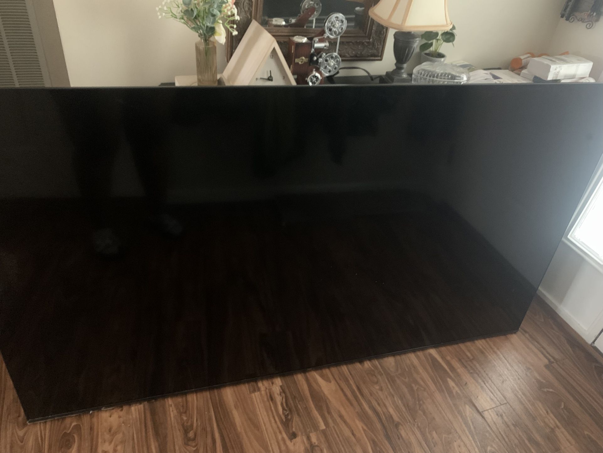75” TCL Smart Tv Roku