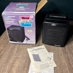 Duracraft Model CZ308 Ceramic Portable Heater 1500W 120VAC Tested Works.