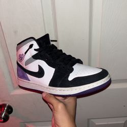 Jordan 1 Mid SE Purple 