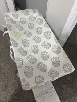 Colgate 3-Sided Owlet Cloth Contour Changing Pad