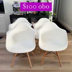 $100obo - Set Of 4 Mid Century Modern Plastic Armchairs W