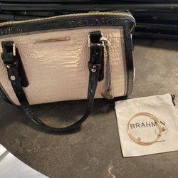 Women Brahmin Hand bag W/ Bracelet 