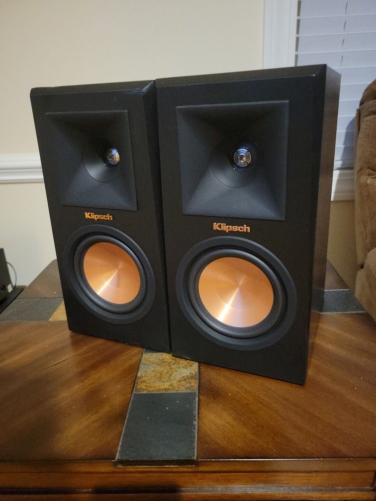 Klipsch RP-150M (Gen 1) – pair in mint condition, barely used