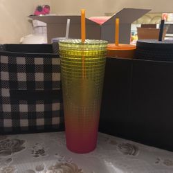 yellow and pink ombre starbucks cup