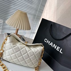 Hobo Sophisticate Chanel Bag