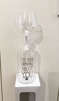 NOVELTY WINE BOTTLE GLASS