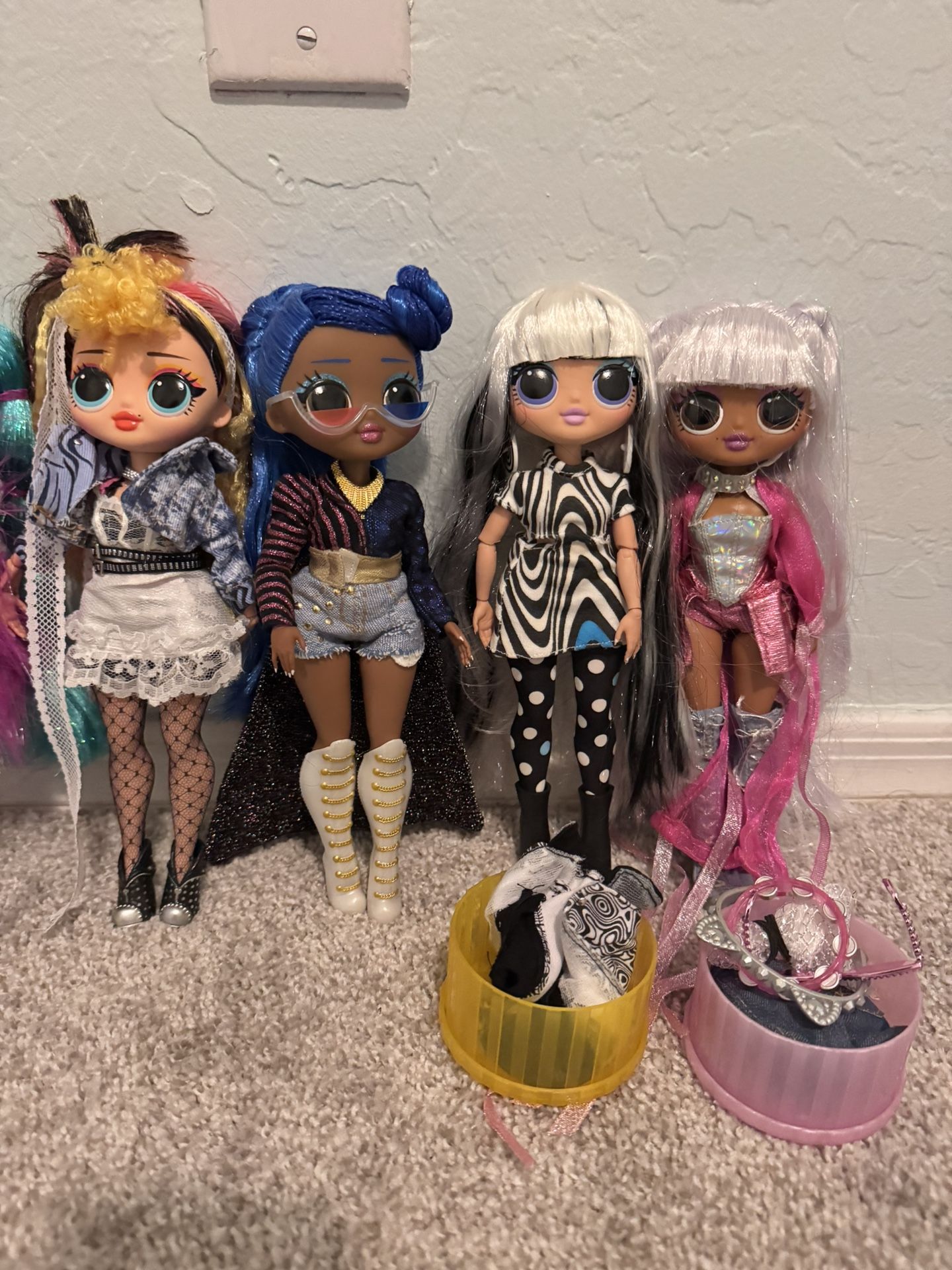 LOL Dolls