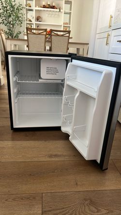 Compact Mini Fridge with Freezer