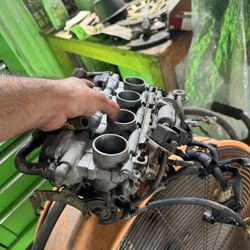 Yamaha R6 Throttle Body's 