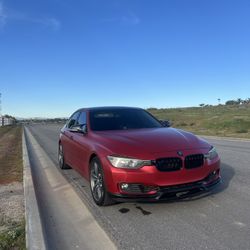 2012 BMW  328i X DRIVE 