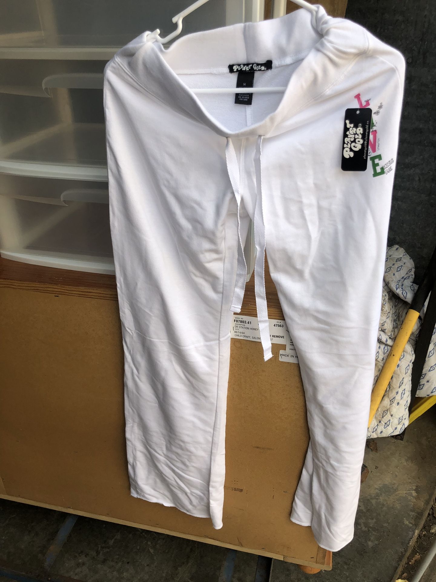 Planet gold woman’s joggers, size medium
