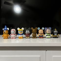 Disney Vinylmation collectible figures