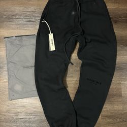 Essential Pants 