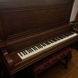 Console Upright Piano – Traditional Wood Finish – Includes Bench