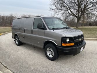 Chevrolet Express 2500 4.8 L Engine . Parting Out