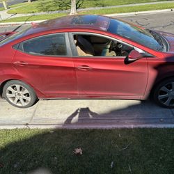 2013 HYUNDAI ELENTRA 