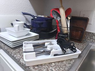 KITCHEN UTENSILS