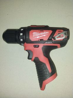Milwaukee M12 drill driver