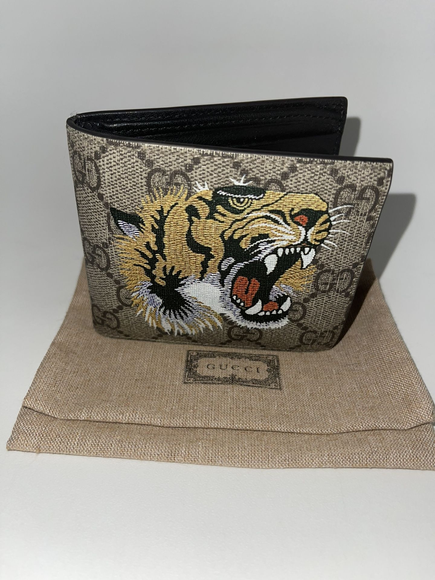 GG GUCCI Supreme Tiger Beige Wallet