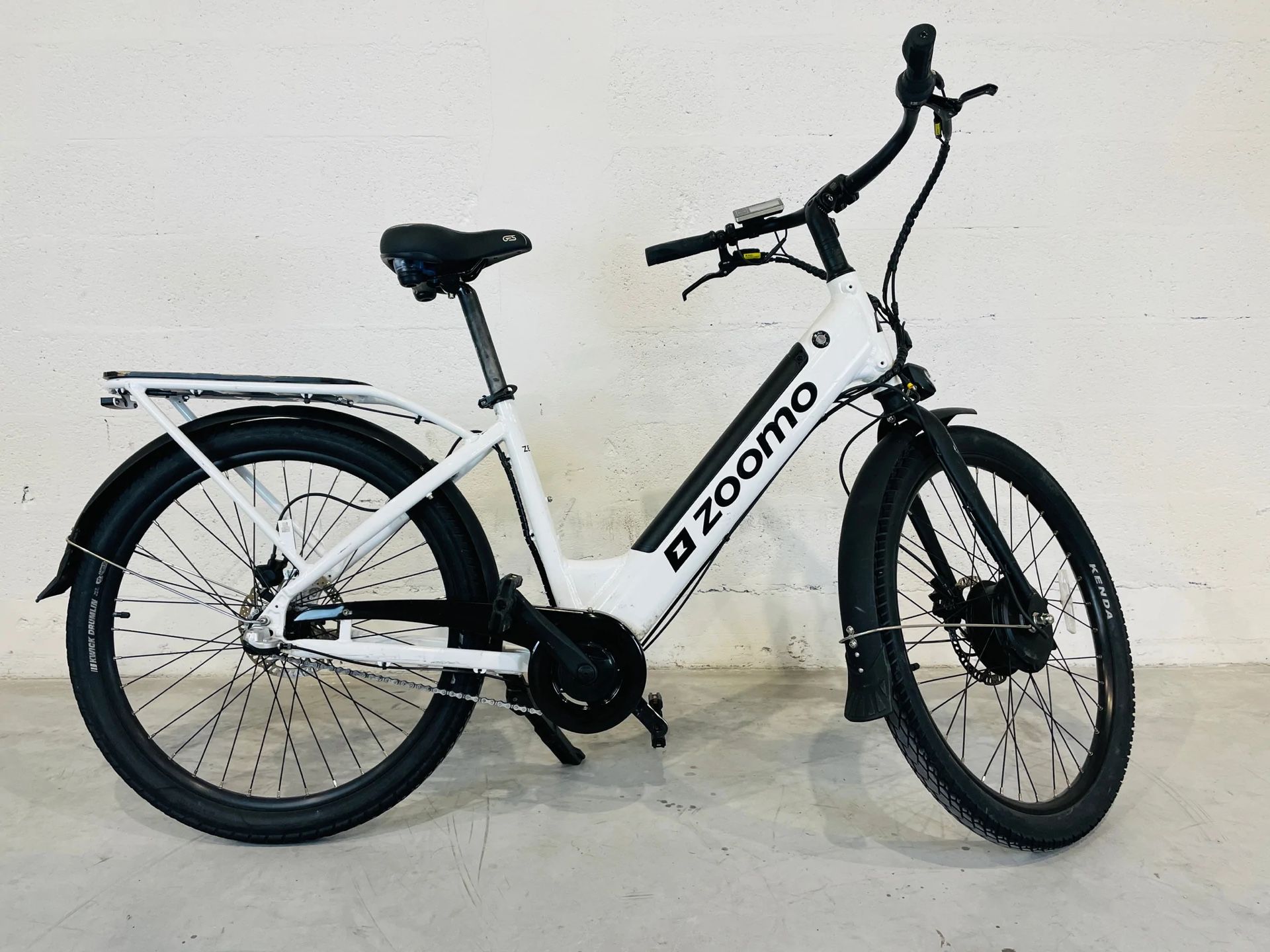 Electric Bike With Charger & 2 Battery &Kryd. 
