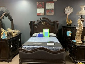 Luxury Dark Wood Bedroom Set $10 down