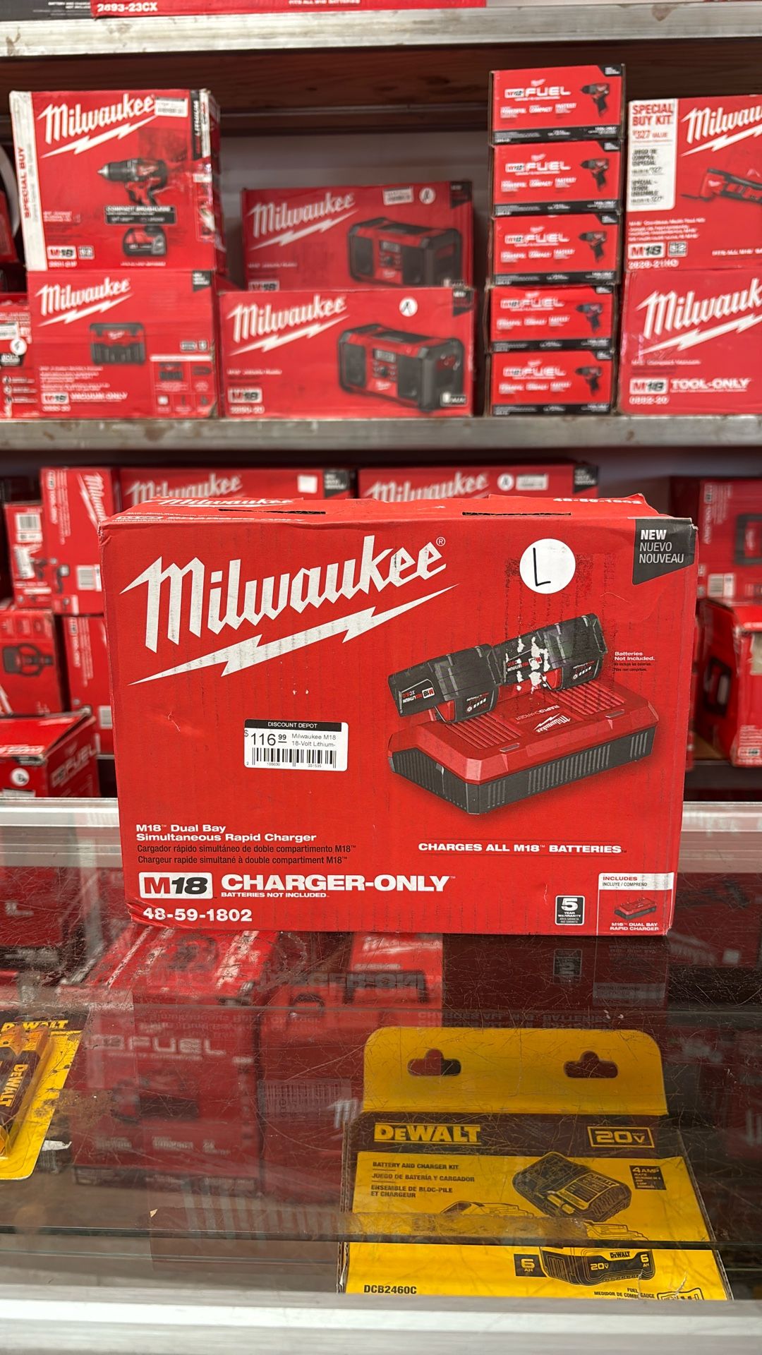Milwaukee M18 18-Volt Lithium-Ion Dual Bay Rapid Battery Charger